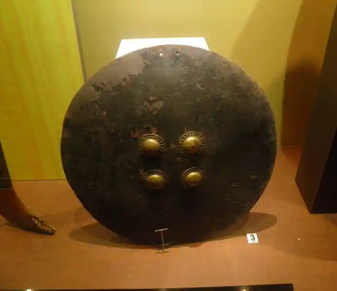 Four suns at the center of a shield, National Museum of Malaysia